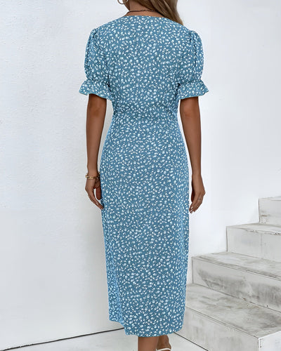 Odile™ | A floral pattern that moves with you