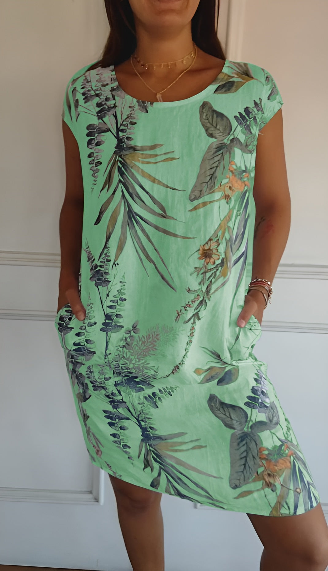 Isla™ | Comfortable Dress with Round Neckline