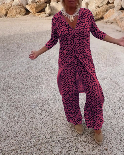 Amalia™ | Vintage Printed Two-Piece Set with Lapels and Buttons