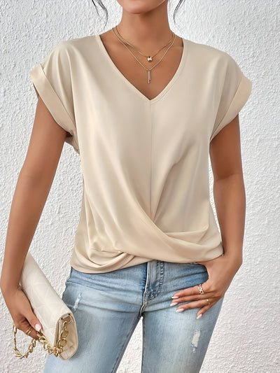 Joline™ | Heart Neck T-shirt