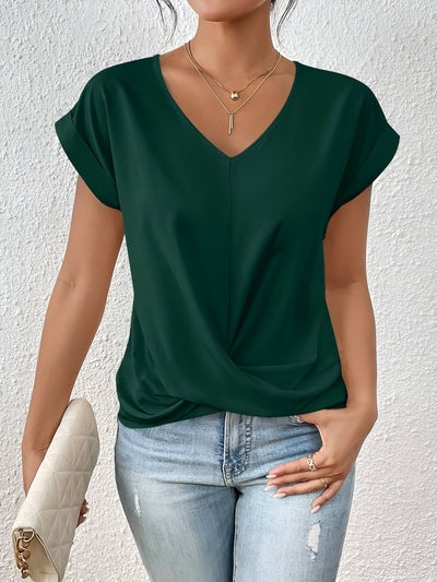Joline™ | Heart Neck T-shirt