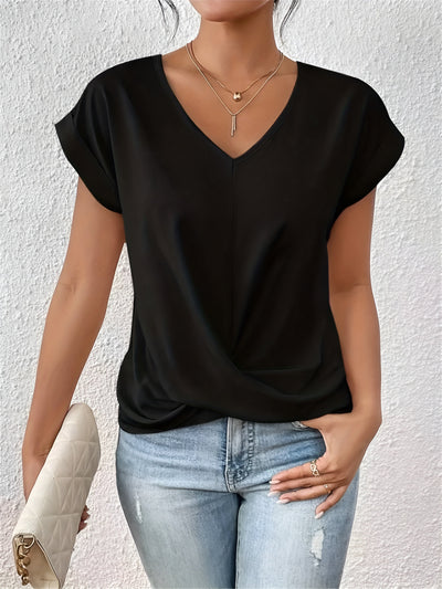 Joline™ | Heart Neck T-shirt