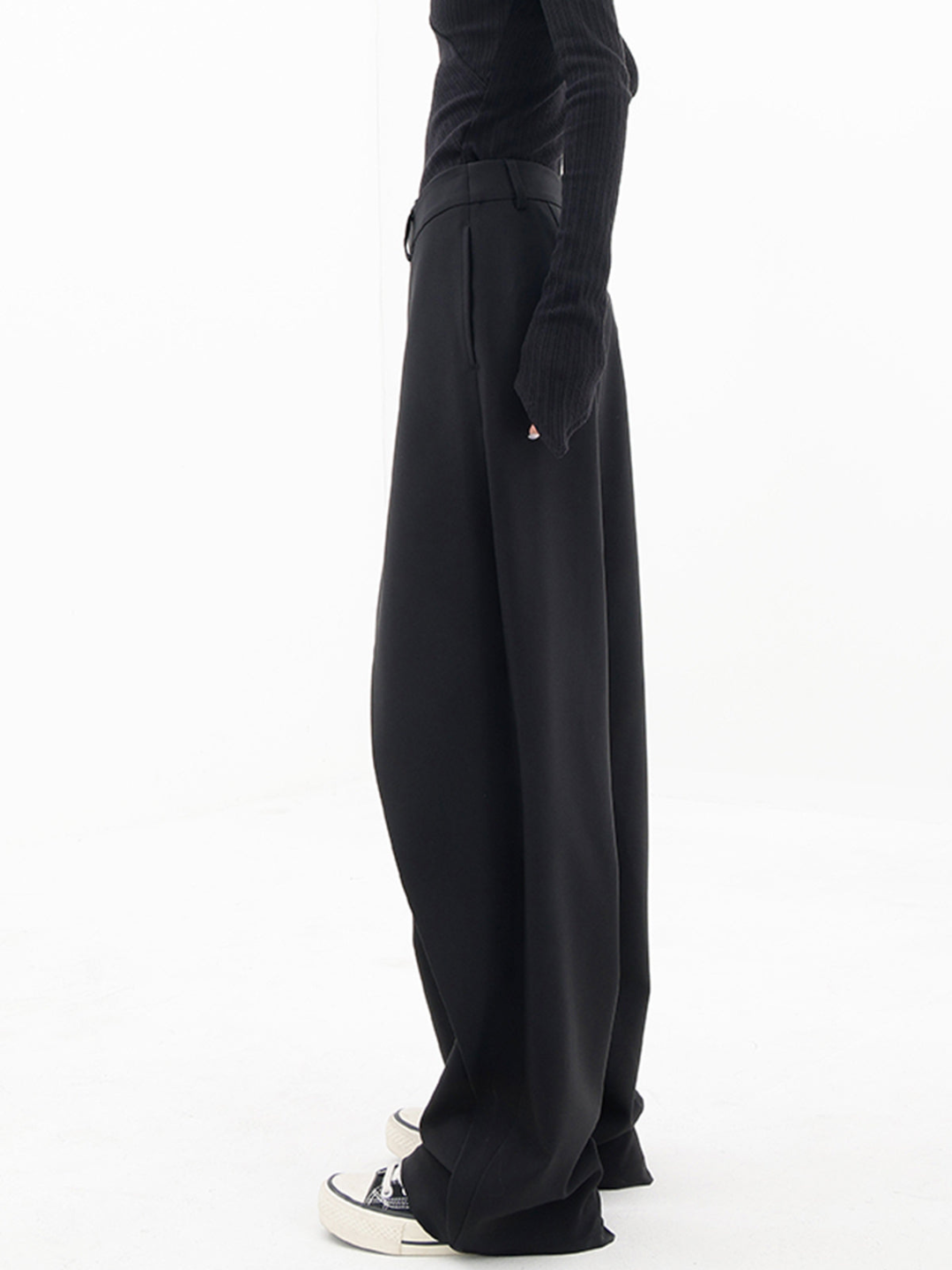 Yuli Modern Baggy Pants