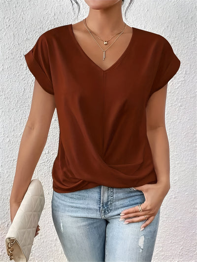 Joline™ | Heart Neck T-shirt