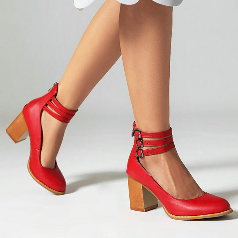 Casilda | Flat sandals with ankle strap and chunky heel
