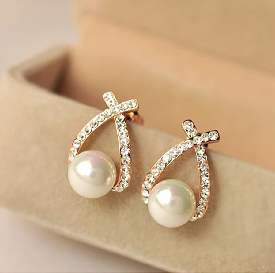 Alva™ | Earrings with Crossed Pearls and Diamonds