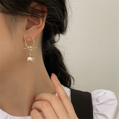 Freja™ | Gold Earrings with Pearls