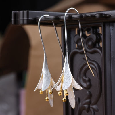 Tyra™ | Silver Earrings with Flower