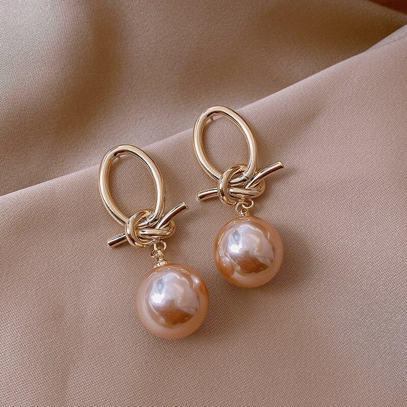 Freja™ | Gold Earrings with Pearls