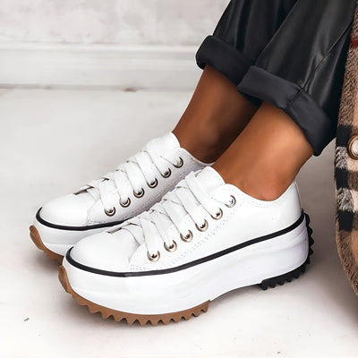 Marjatta™ | Soft canvas shoes with a stable heel – walk comfortably and stylishly throughout the day