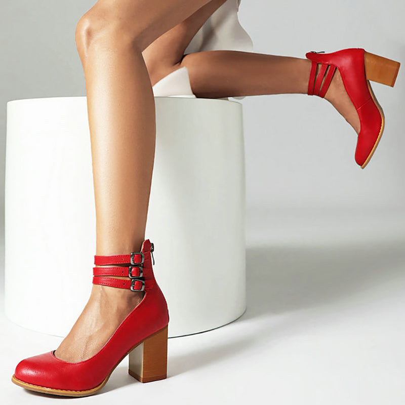 Casilda | Flat sandals with ankle strap and chunky heel