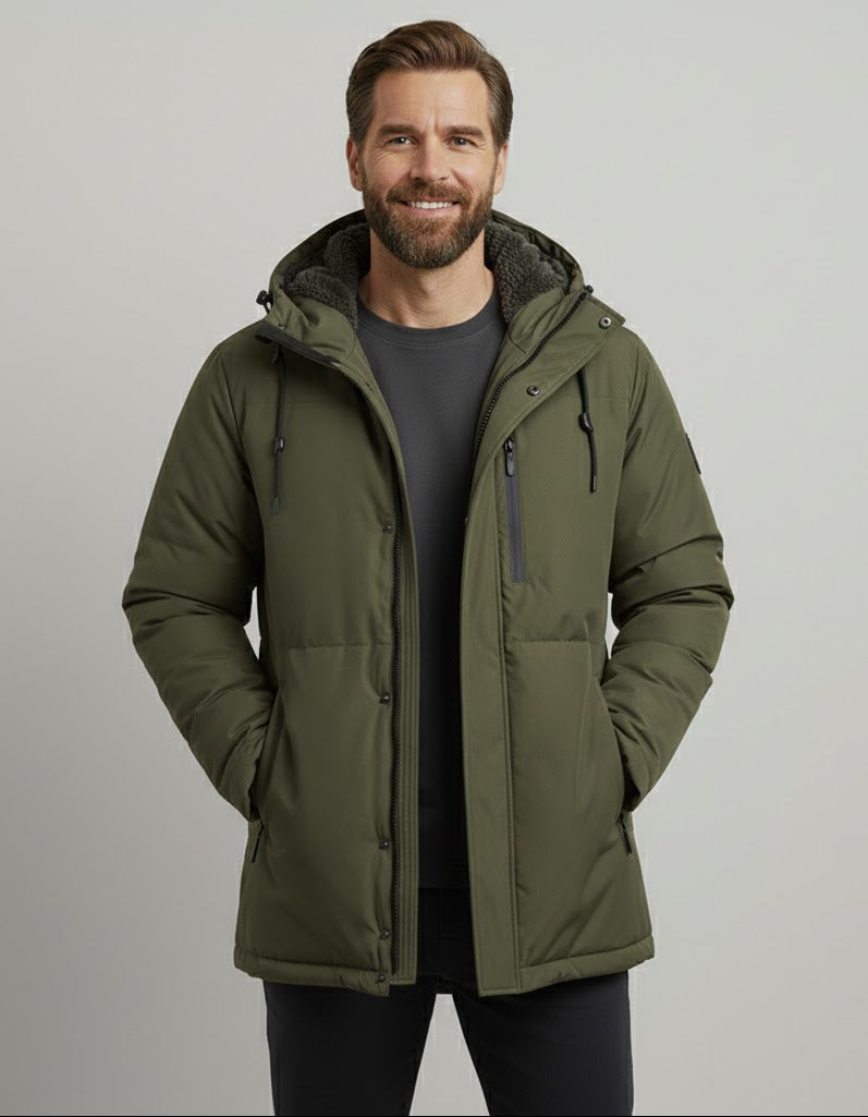 Elegant Fleece Jacket for the Outdoors